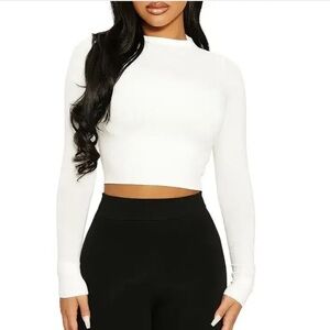 NWT’S NAKED WARDROBE LONG SLEEVE CROPPED TOP!